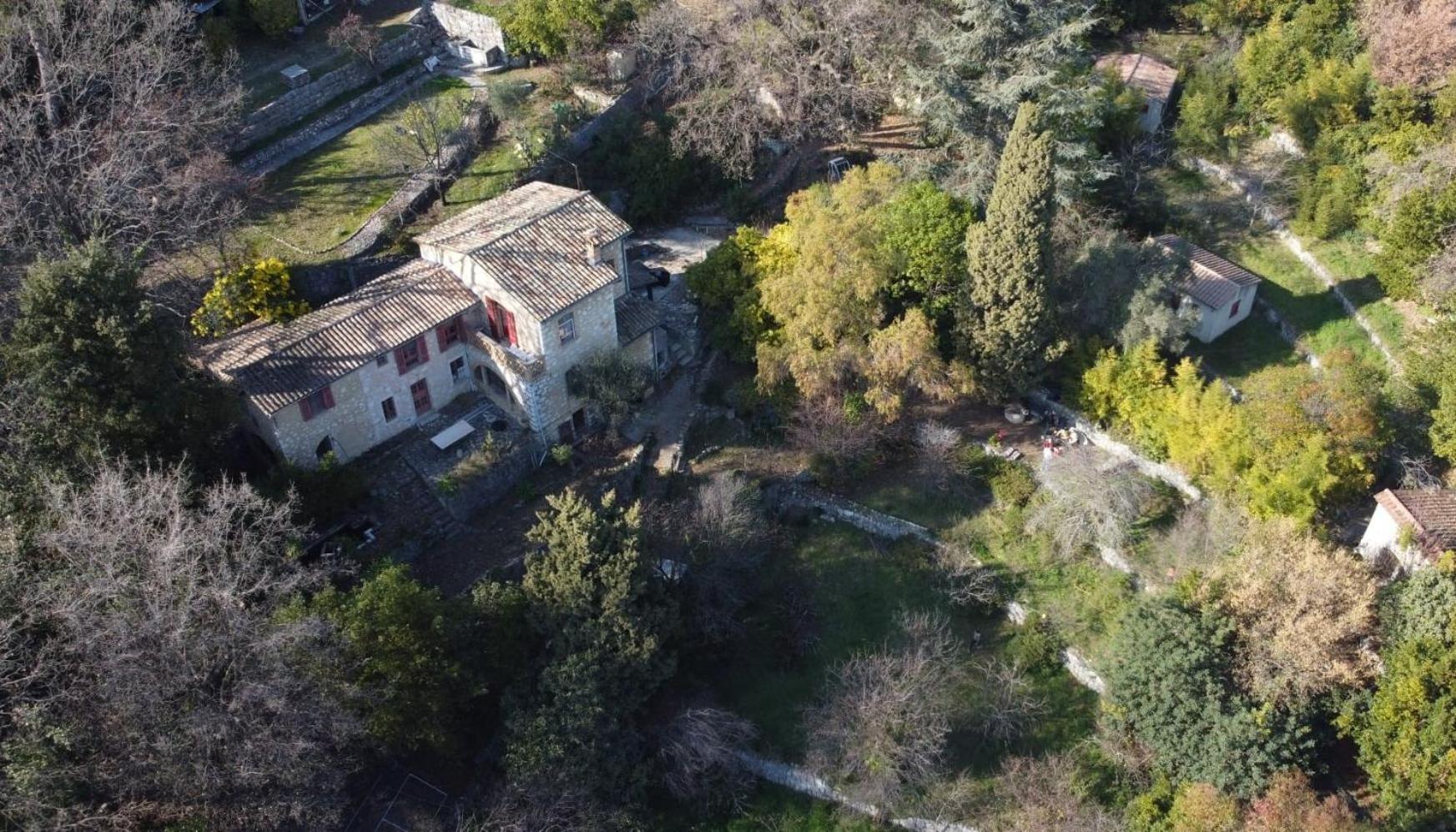 Domaine Des Petites Soeurs A 800M Du Centre Historique Avec 5200M2 De Parc Arbore فونس المظهر الخارجي الصورة